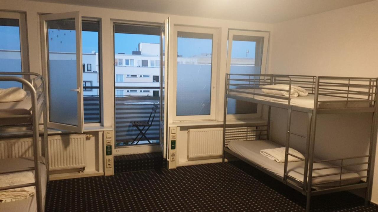 Isas Hostel Berlin Exterior photo